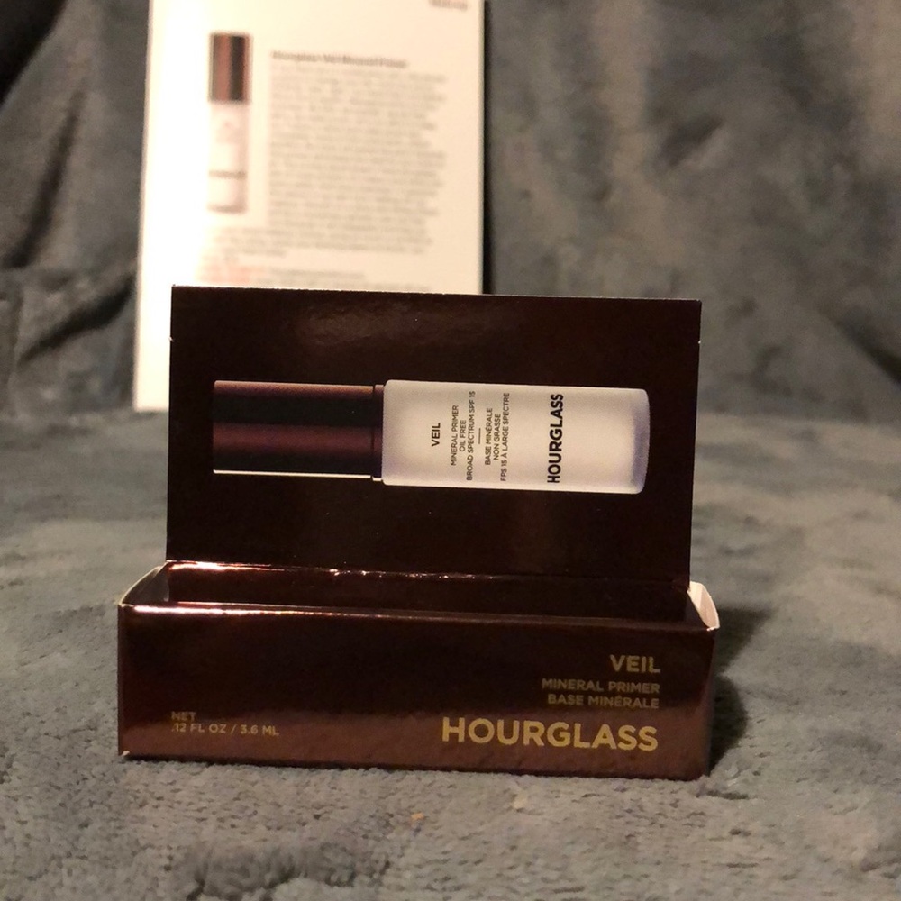 Hourglass Veil Mineral Primer